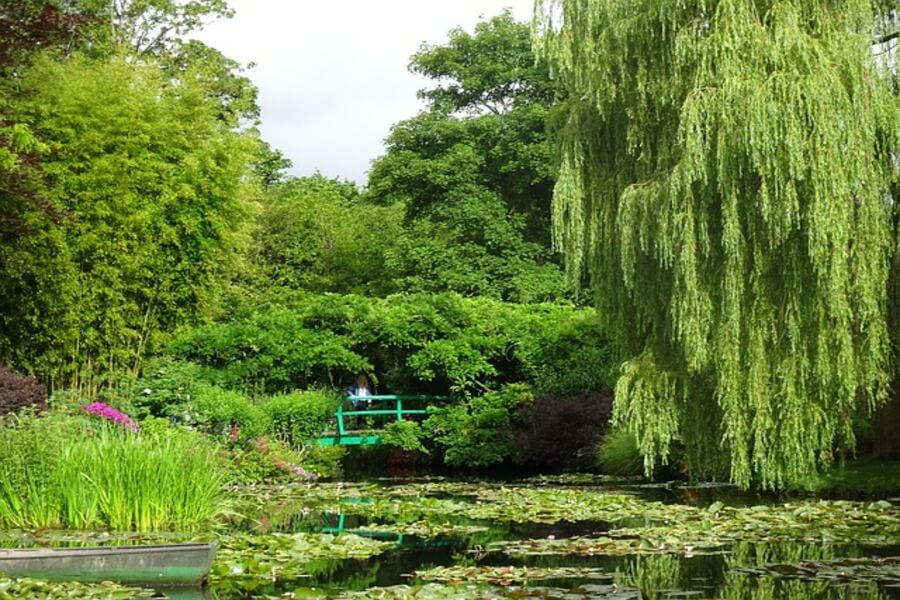iconic green bridge in the monet garden
