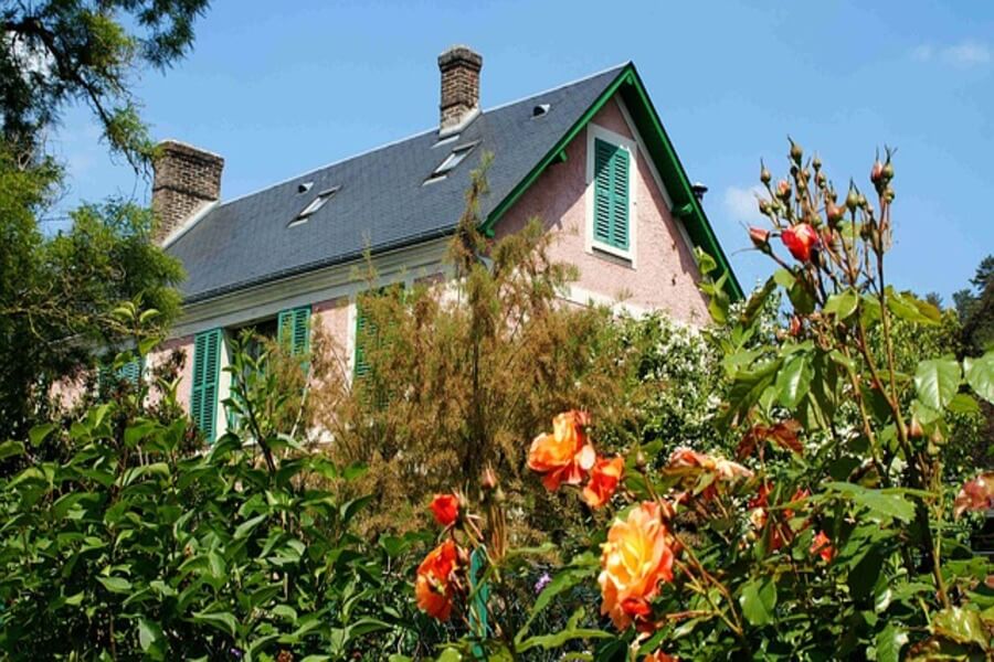 the house in monet's gardens