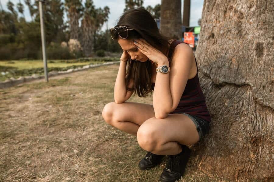 woman with anxiety symptoms