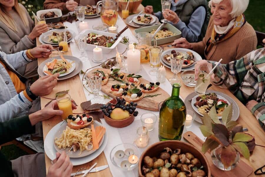 outdoor dining table