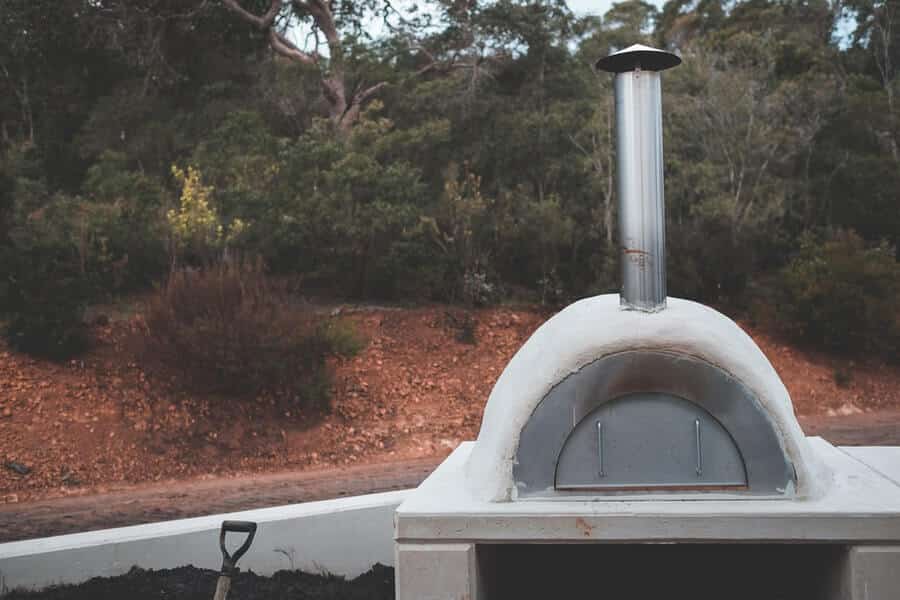 outdoor oven that doesn't use sunlight