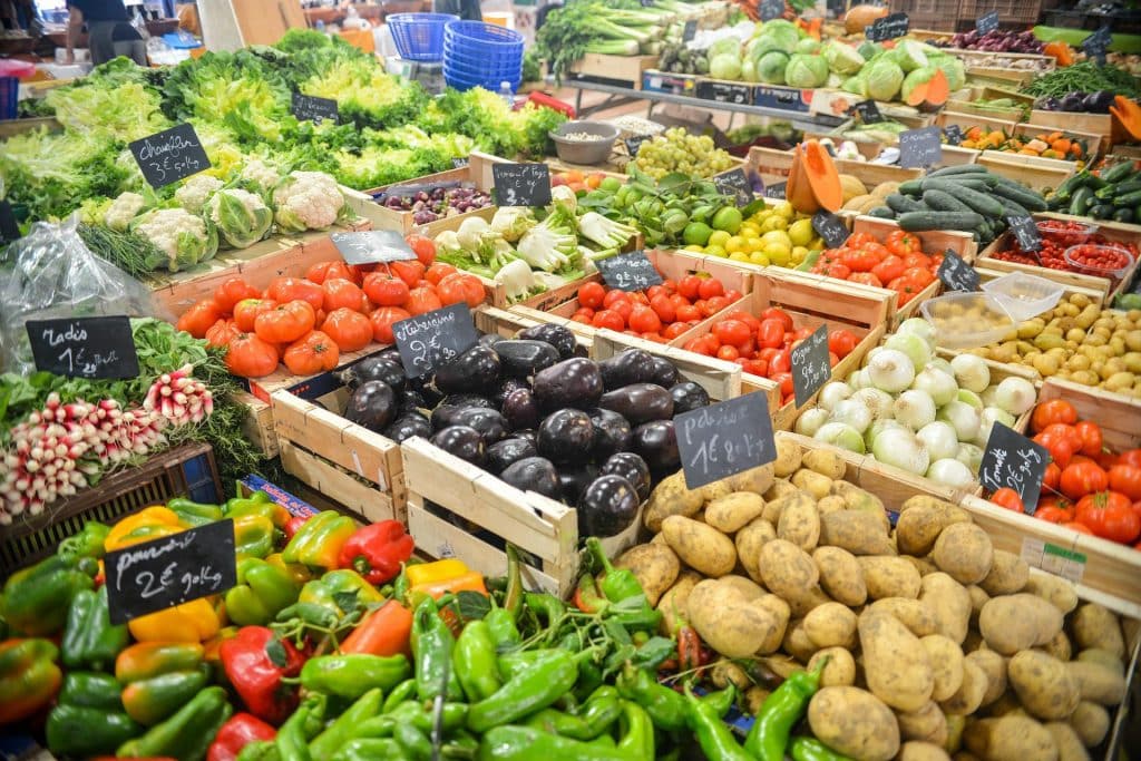 market gbbbb0b8bb 1920