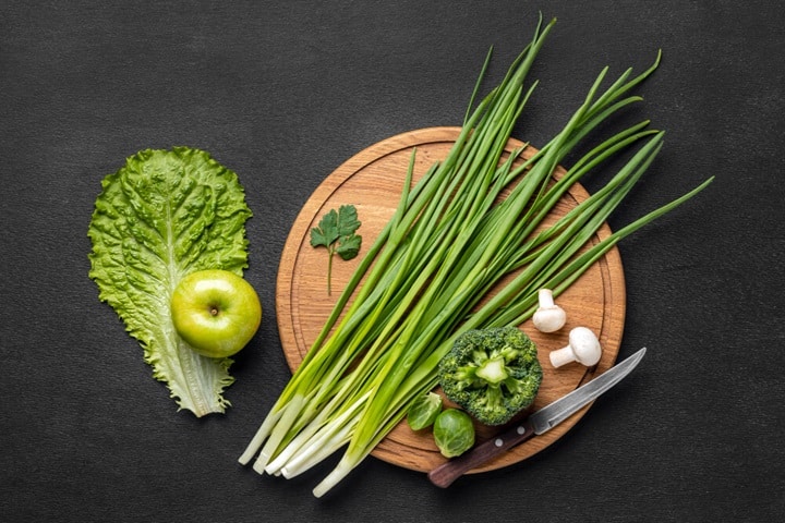 chives as companion plants for carrots