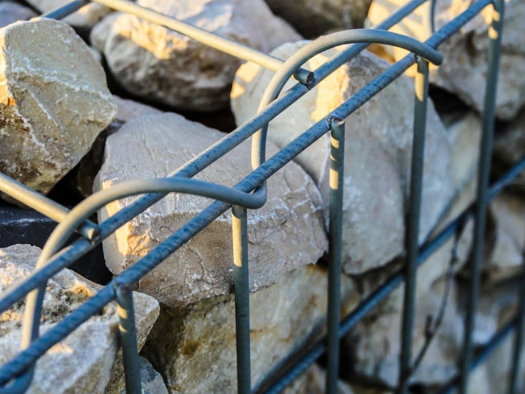 how to build a stone garden wall