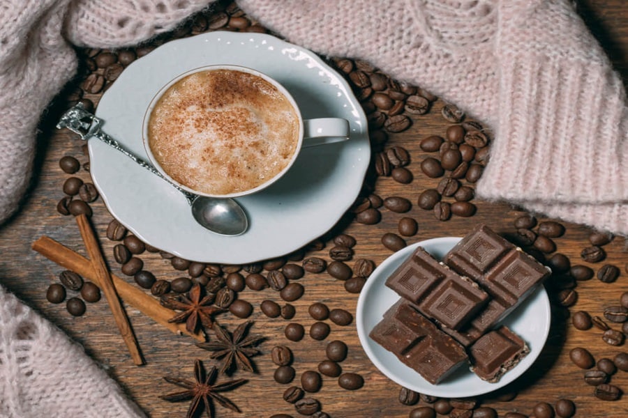 dogs shouldnt have chocolate or coffee