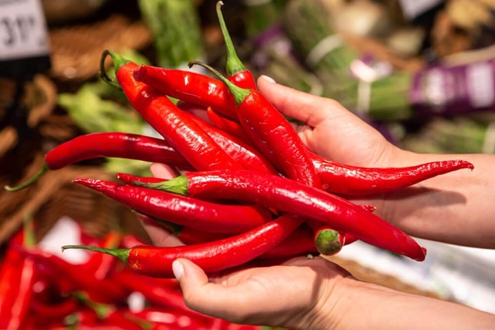 how to dry chillies - birds eye
