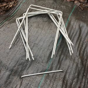 Metal Ground Staples