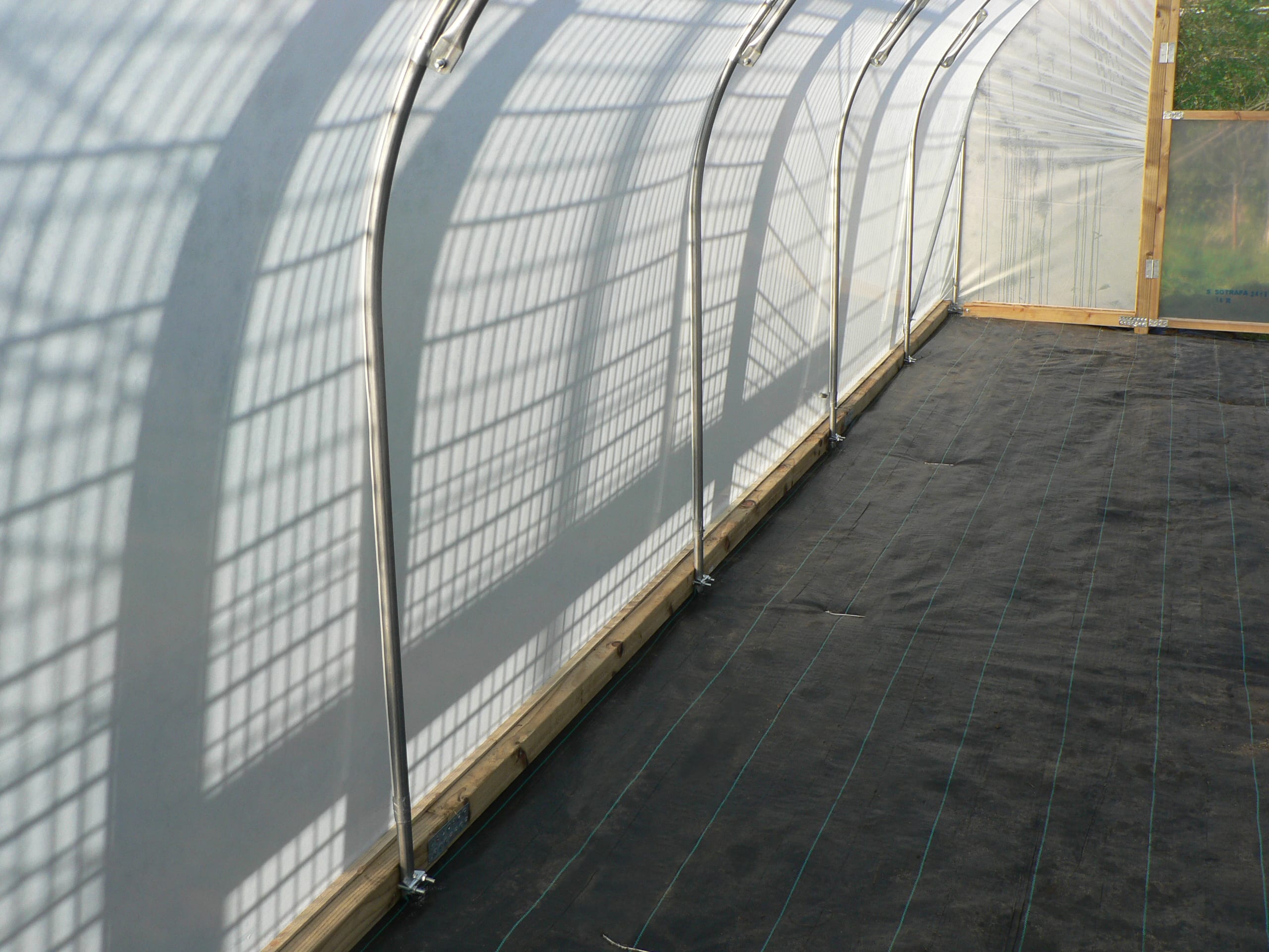 Base Rails for Polytunnels - Image 9