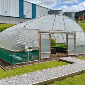 polytunnel-open-doors-zoomed-1600